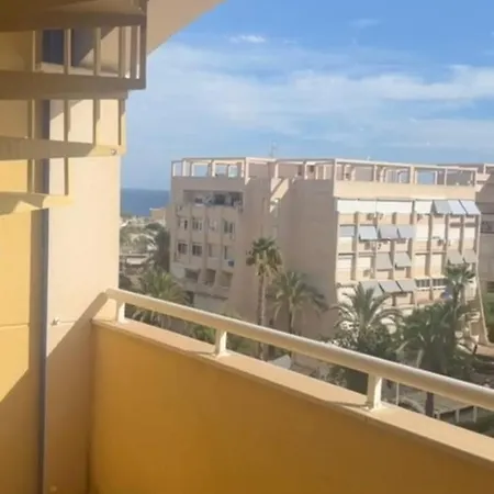 квартира 2 этажа 3 спальни в торревьехе 公寓 *